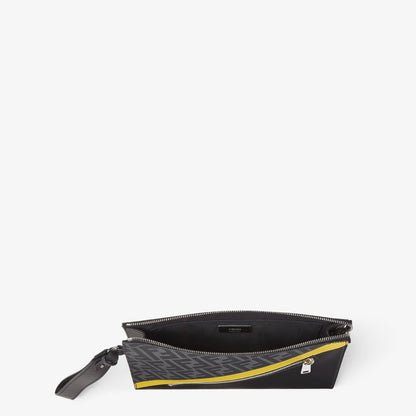 Pochette Fendi Diagonal
Pochette en tissu gris