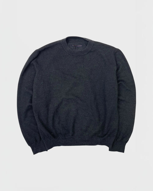 Louis Vuitton pull uniform